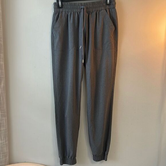 EUC TNA Aritzia Gray Joggers Small - Picture 4 of 9